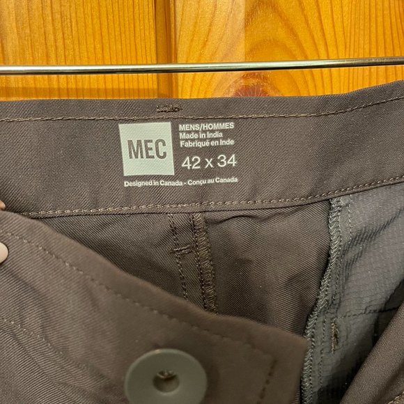 MEC pants Detachable  legs zipper size 42x34 - Picture 2 of 3